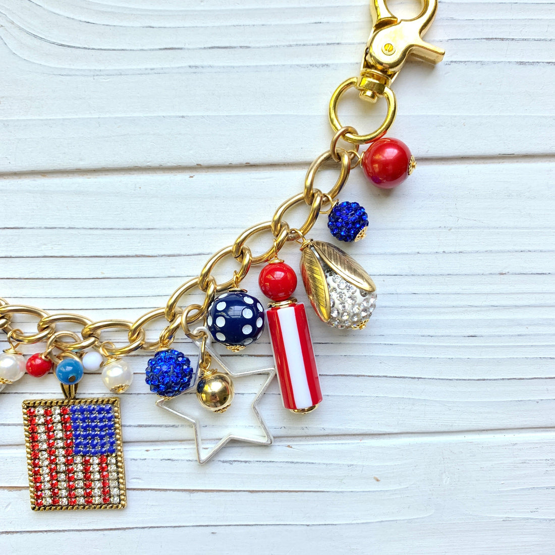 NEW DESIGN! Lenora Dame Americus Patriotic Chain Bag Charm