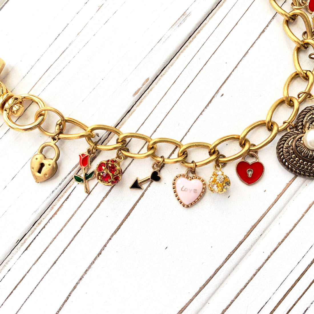 NEW Lenora Dame Valentines Chain Bag Charm - Valentine&