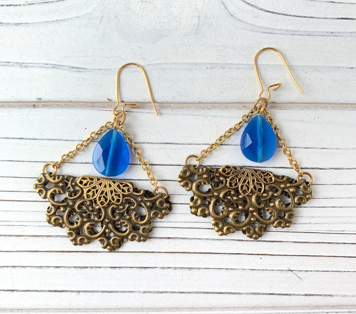 Lenora Dame Lantern Earring in Sky